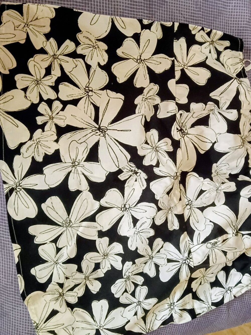 NY & Co Floral Top, Size Large